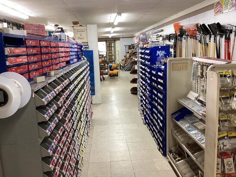 More Photos Of 7811 Main, Dozier Freestanding For Sale