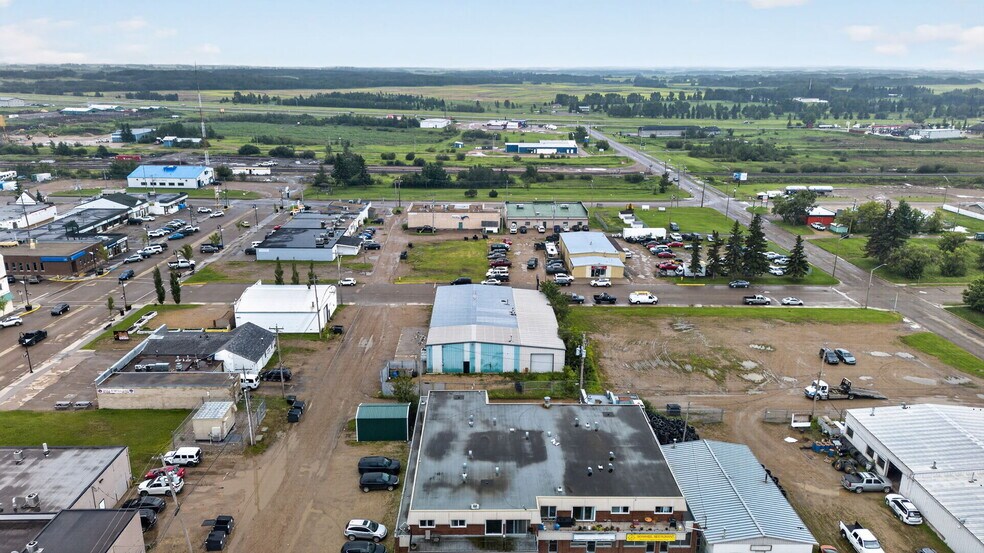 More Photos Of 5018 52 Ave, Tofield Warehouse For Sale