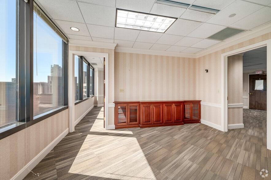 Photo of 10th Floor Ste 1060