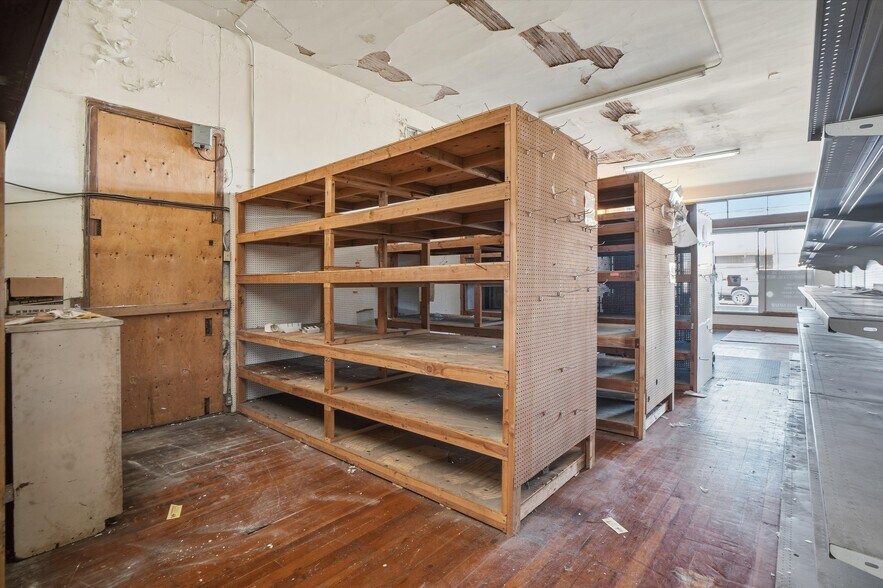 More Photos Of 511 3rd St, Rodeo Storefront Retail Residential For Sale