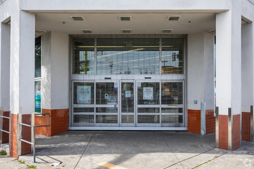 More Photos Of 5300 3rd St, San Francisco Drugstore For Lease