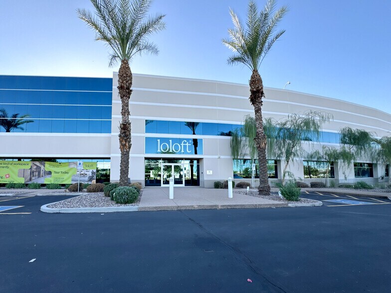 More Photos Of 4750 S 44th Pl, Phoenix Research And Development For Lease