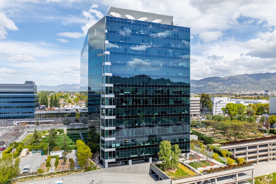 More Photos Of 2900 W Alameda Ave, Burbank Office For Lease