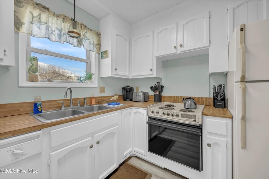 More Photos Of 1503 Carolina Beach AVE N, Carolina Beach Apartments For Sale
