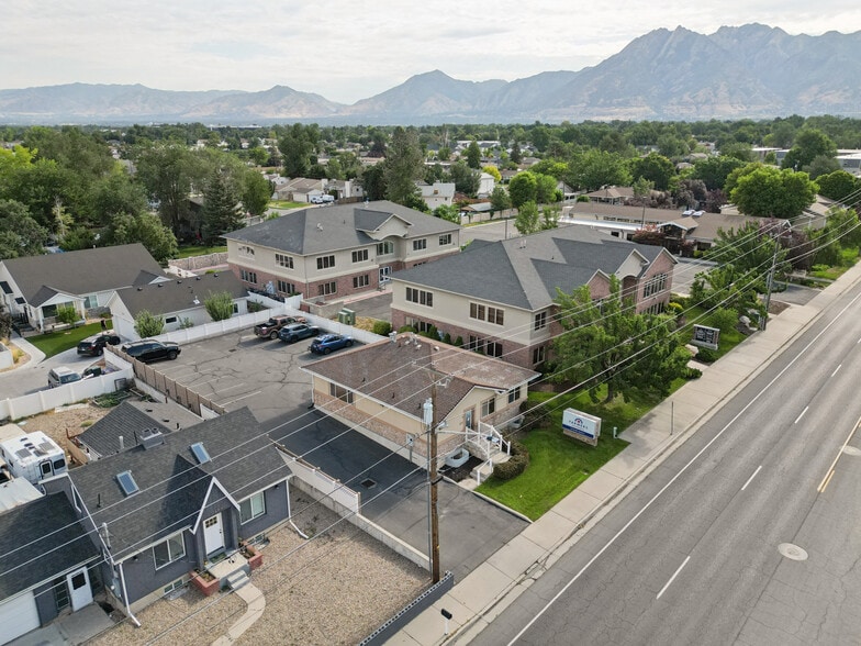 More Photos Of 177 E Fort Union Blvd, Midvale Office For Sale