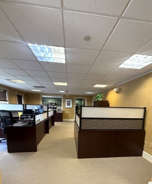 More Photos Of 155 Lafayette Rd, North Hampton Medical For Lease