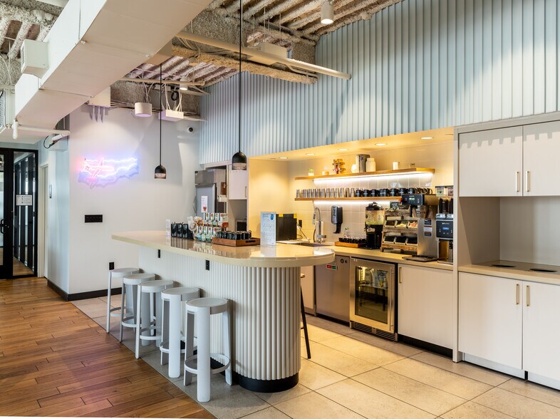 More Photos Of 1175 Peachtree St NE, Atlanta Coworking Space