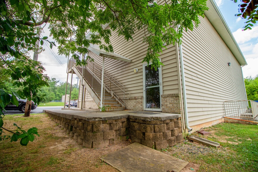 More Photos Of 3007-3013 Emmorton Rd, Abingdon Freestanding For Lease