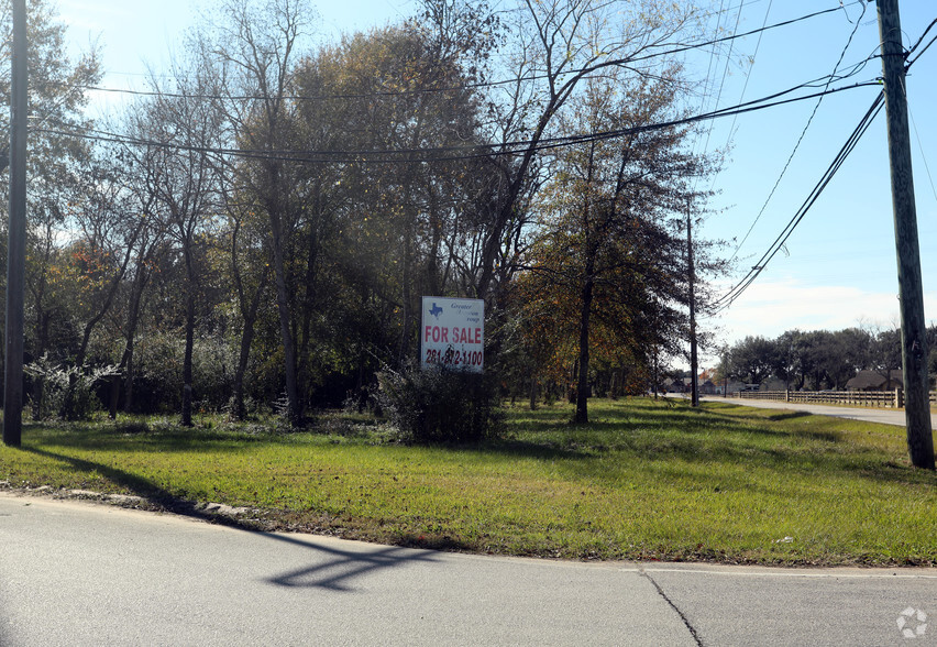 Primary Photo Of 614 Peach St, Tomball Land For Sale