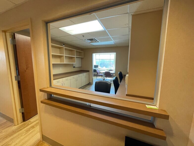 More Photos Of 913 Ridgebrook Rd, Sparks Medical For Sale