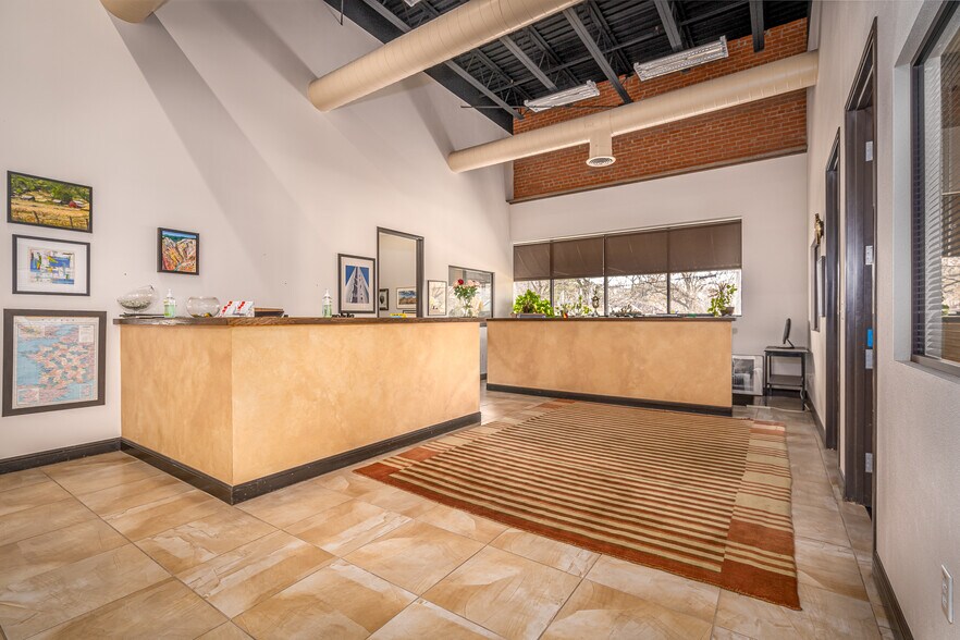 More Photos Of 1901-1923 Windsor Pl, Fort Worth Warehouse For Lease