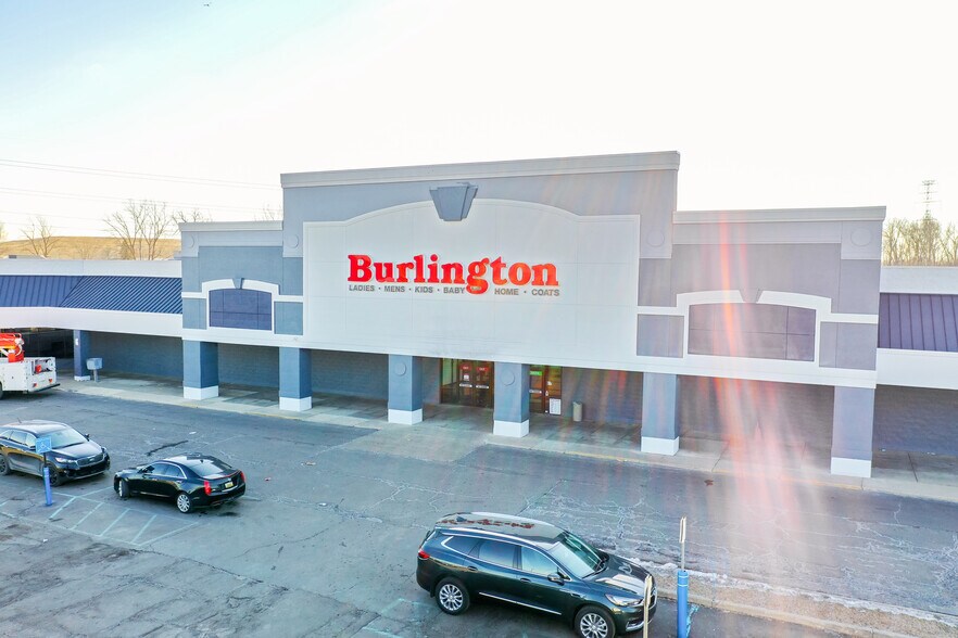 More Photos Of 22263-22323 Eureka, Taylor Unknown For Lease