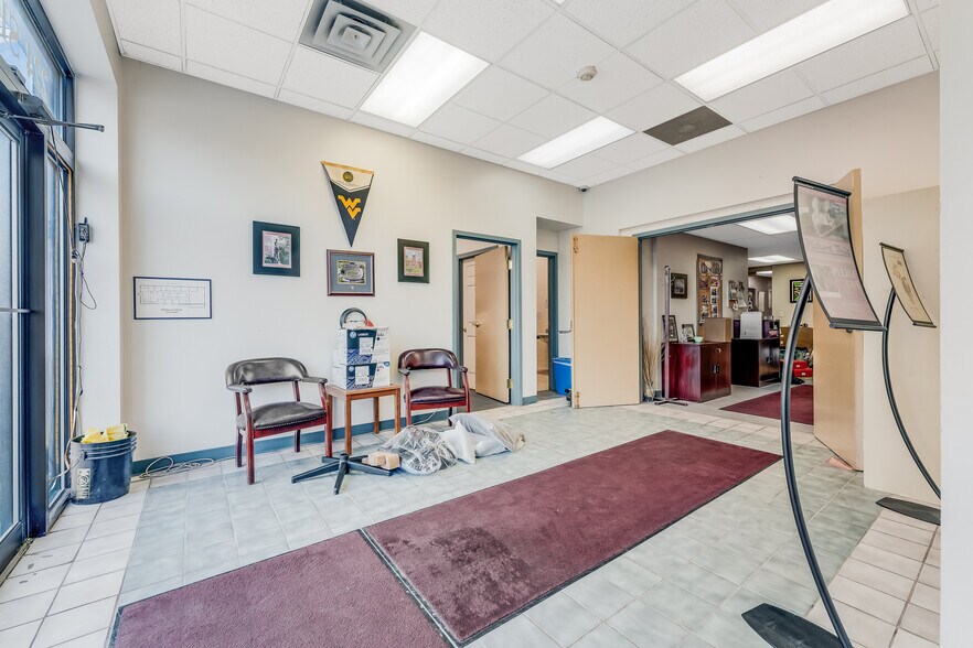 More Photos Of 224 Spruce St, Morgantown Office For Sale