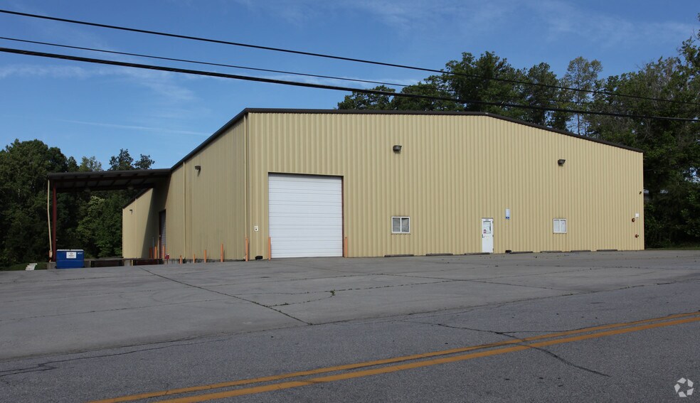 Primary Photo Of 325 Poplar St, Buford Warehouse For Lease