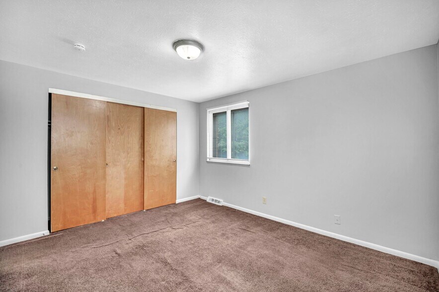 More Photos Of 818-850 S Green Rd, South Euclid Apartments For Sale