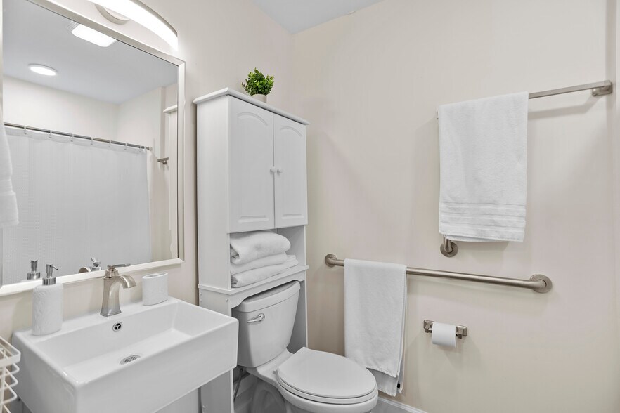More Photos Of 34 W Franklin St, Hagerstown Apartments For Sale