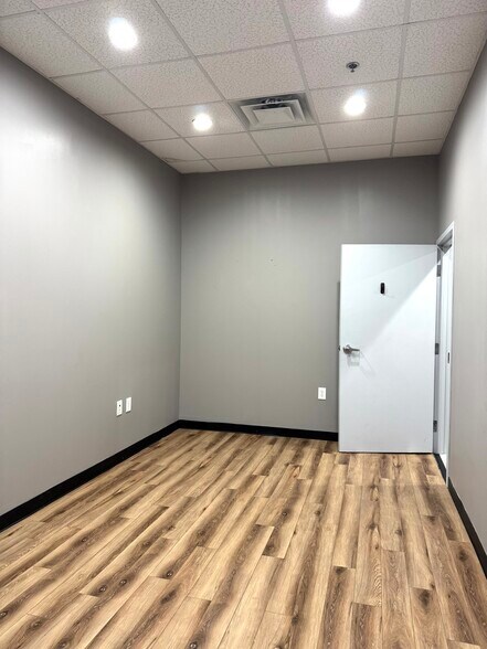 More Photos Of 1839 Buford Hwy, Buford Medical For Lease