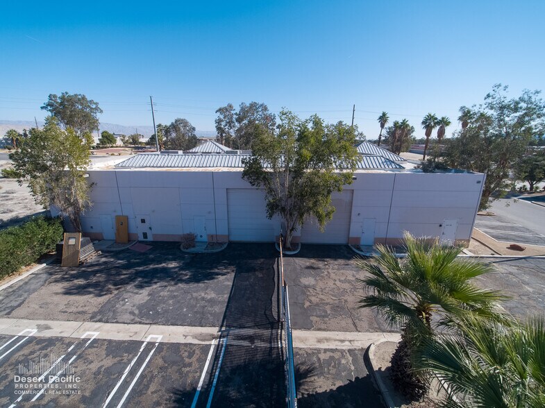 More Photos Of 1227 S Gene Autry Trl, Palm Springs Warehouse For Sale