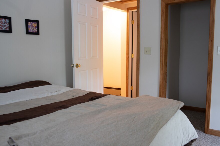 More Photos Of 151 Route 28, Inlet Restaurant For Sale