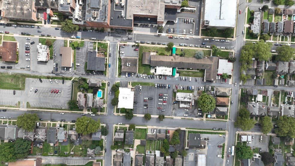 More Photos Of 2100 Ferry St, Easton Medical For Lease