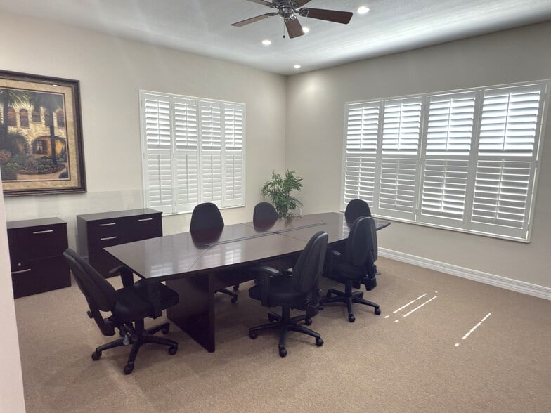 More Photos Of 8379 Gasparilla Rd, Port Charlotte Office For Sale