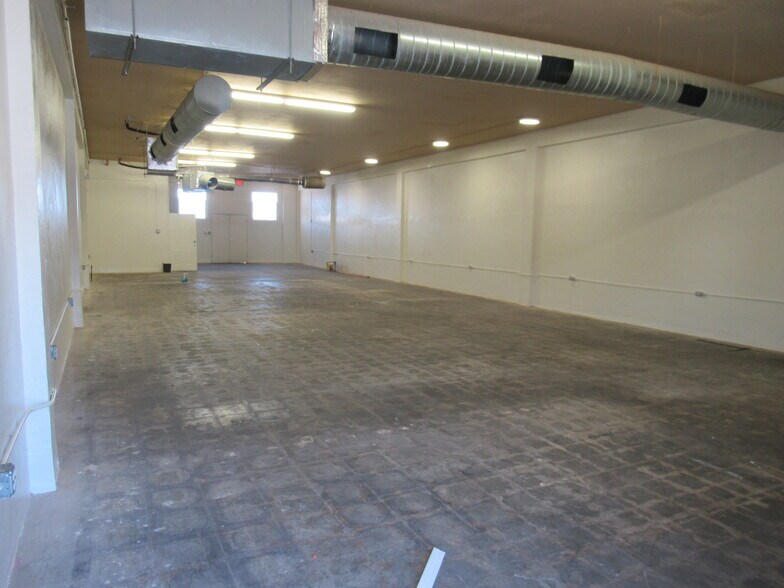 More Photos Of 1638 E Compton Blvd, Compton Freestanding For Sale