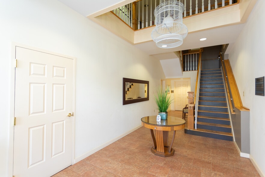 More Photos Of 1587 Boston Post Rd, Westbrook Unknown For Lease