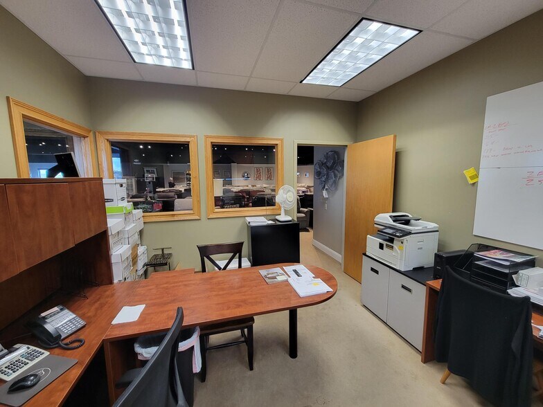 More Photos Of 8365 Wicker Ave, Saint John Department Store For Sale