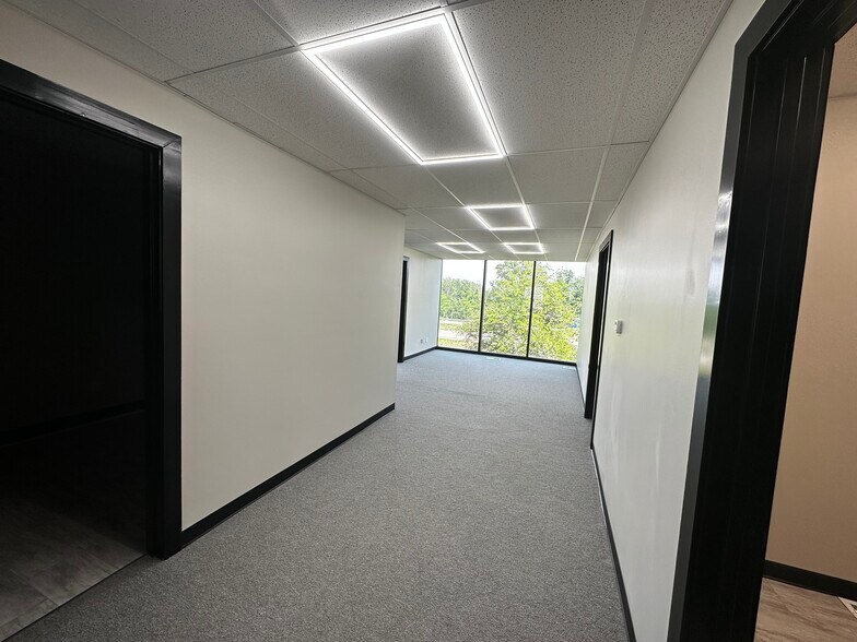 More Photos Of 1708 Prairie View Rd, Platte City Medical For Lease