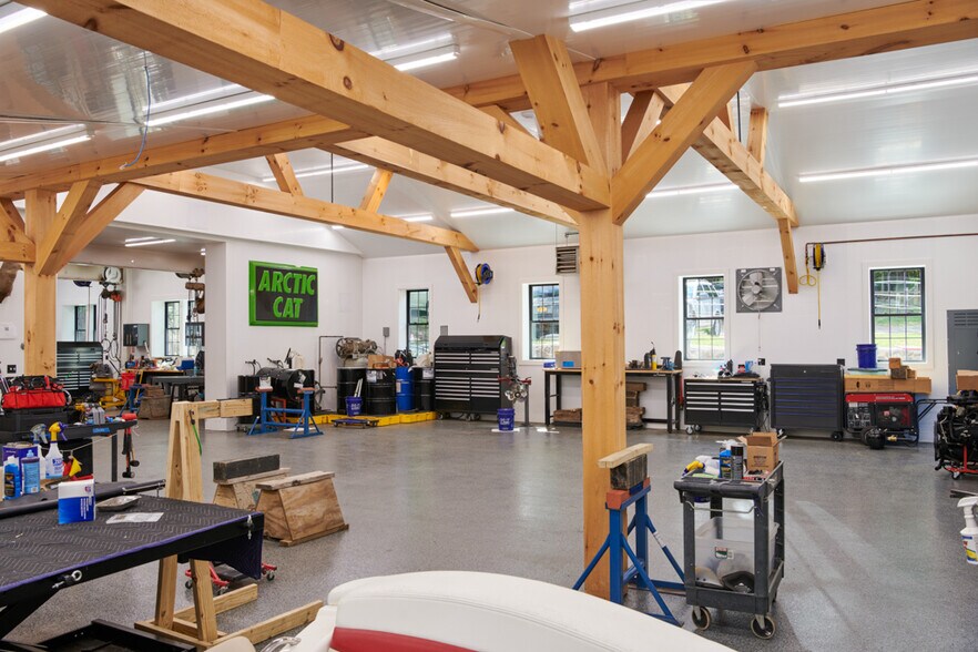 More Photos Of 1881 Pilot Knob Rd, Kattskill Bay Marina For Sale