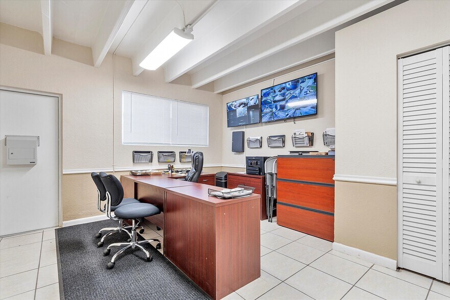 More Photos Of 901-951 NW 8th Ave, Pompano Beach Apartments For Sale