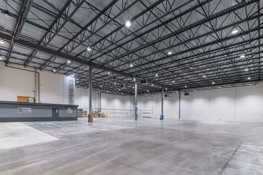 More Photos Of 5536 275 St, Langley Twp Warehouse For Lease