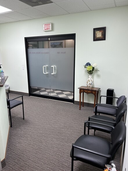 More Photos Of 755 Park Ave, Huntington Medical For Sale