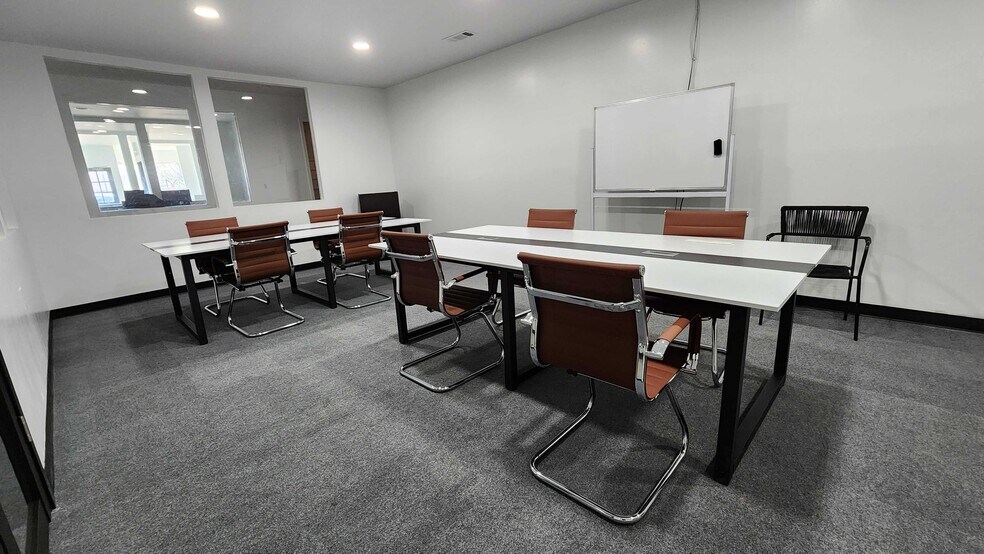 More Photos Of 114 W 1st St S, Prescott Office For Sale