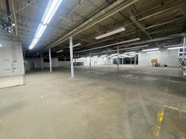 More Photos Of 330 N Warwick Ave, Baltimore Warehouse For Lease