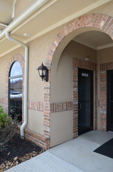 More Photos Of 7115 FM 2920, Spring Unknown For Lease