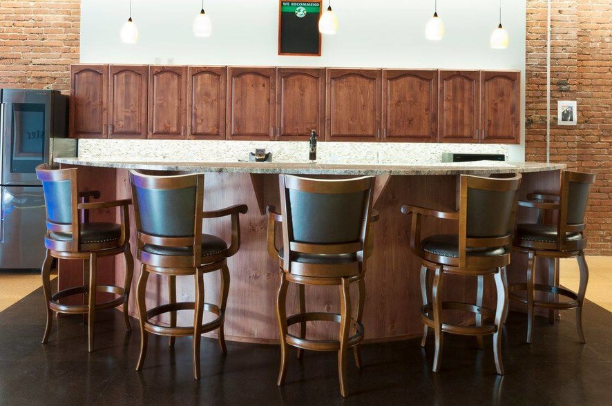 More Photos Of 2515 Liberty Ave, Pittsburgh Medical For Lease