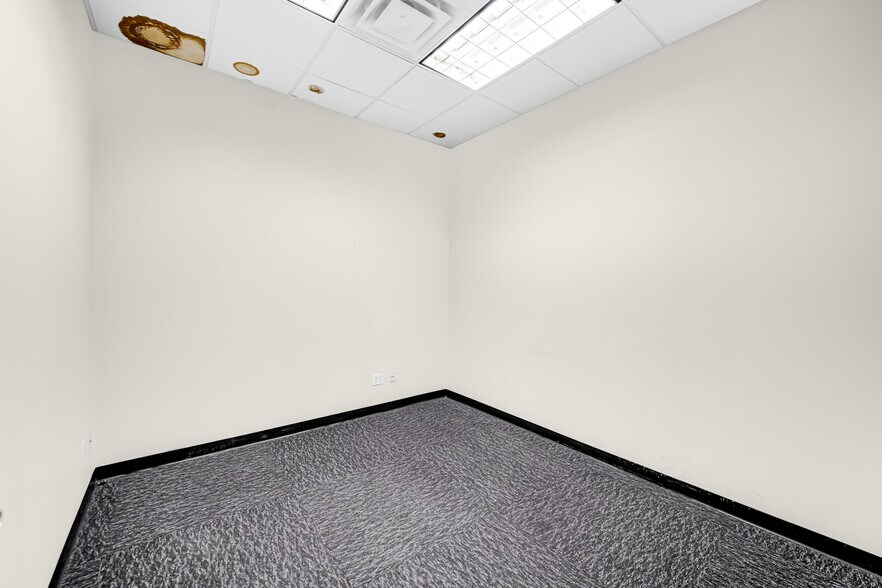 More Photos Of 721 E 112th St, Chicago Flex For Lease