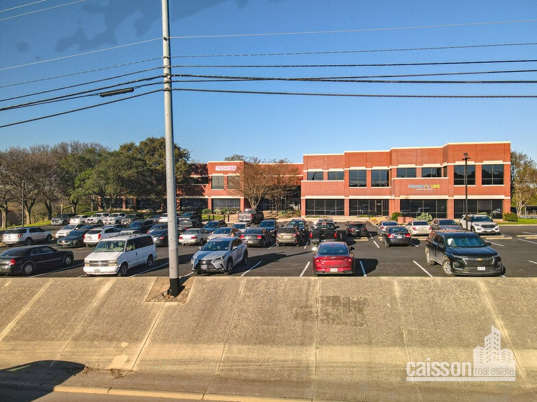 More Photos Of 14607 San Pedro Ave, San Antonio Office For Lease