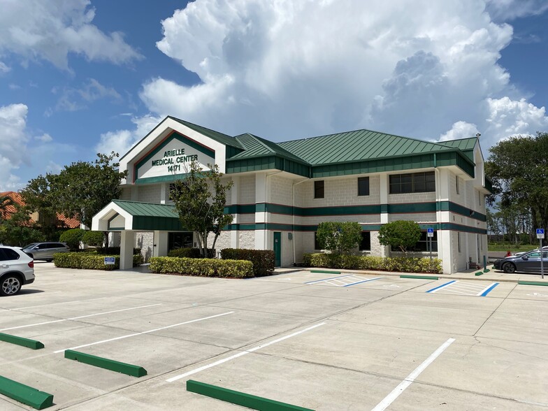 Primary Photo Of 14171 Metropolis Ave, Fort Myers Medical For Sale