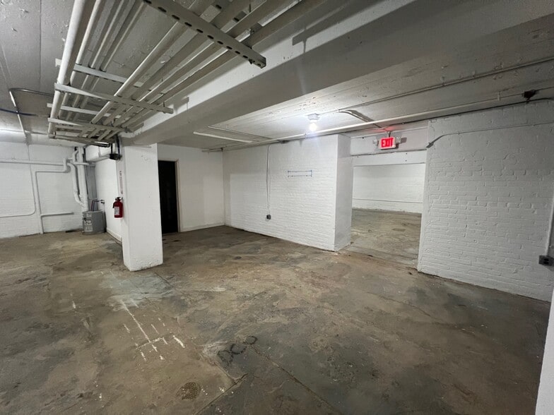 More Photos Of 190 Christopher Columbus Dr, Jersey City Office Residential For Lease