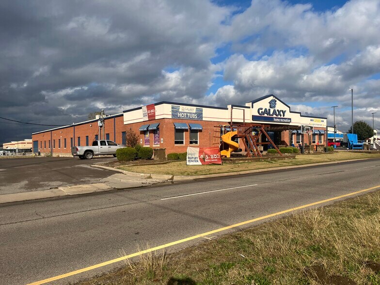 Primary Photo Of 4335 W Reno Ave, Oklahoma City Showroom For Sale