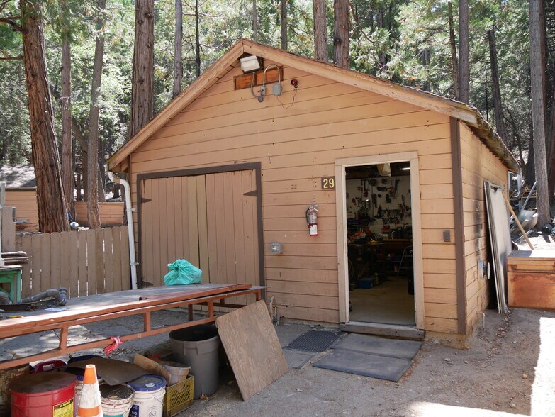 More Photos Of 42193 Seven Oaks Road, Angelus Oaks Specialty For Sale