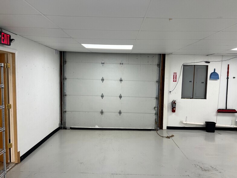 More Photos Of 15148 S 33rd West Ave, Glenpool Manufacturing For Lease