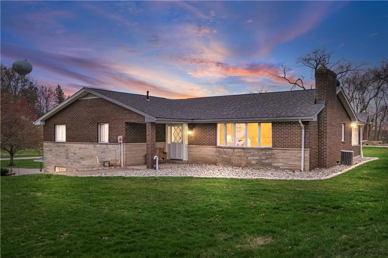 More Photos Of 180 Butler Rd, Saxonburg Restaurant For Sale