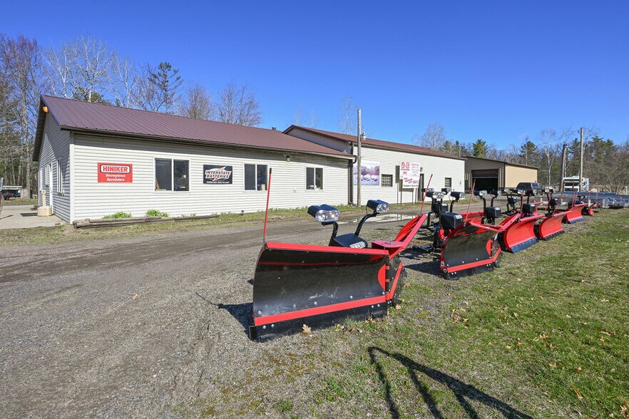 More Photos Of 5011 State Highway 13/34 Hwy, Wisconsin Rapids Storefront For Sale
