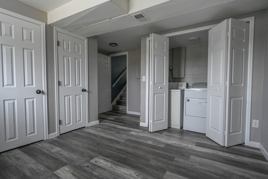 More Photos Of 1220 Allison St, Lakewood Apartments For Sale