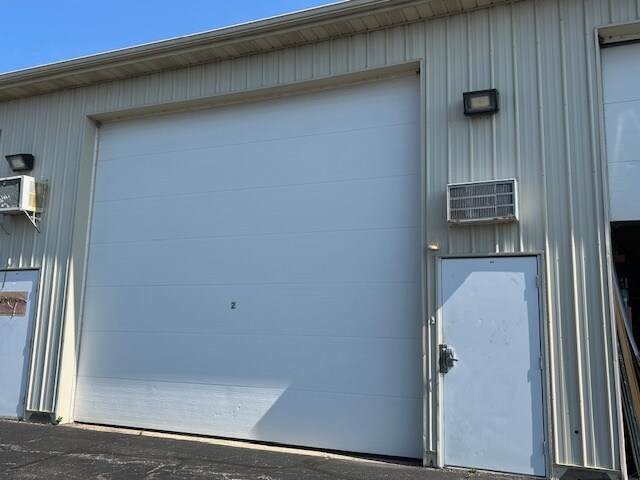More Photos Of 32961 Pin Oak Pky, Avon Lake Flex For Sale