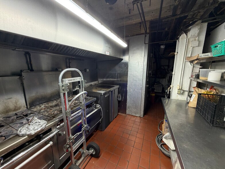 More Photos Of 3145 Brighton 4th St, Brooklyn Apartments For Lease