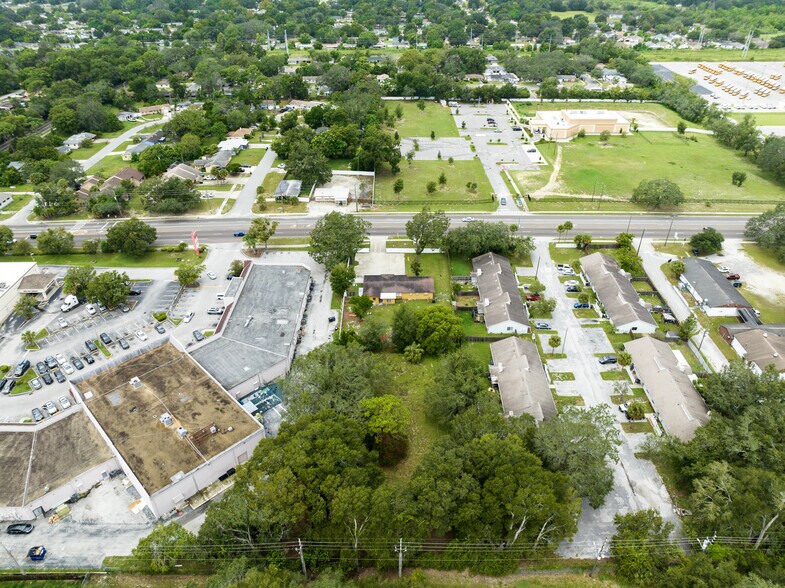 More Photos Of 4607 N Pine Hills Rd, Orlando Office Residential For Sale